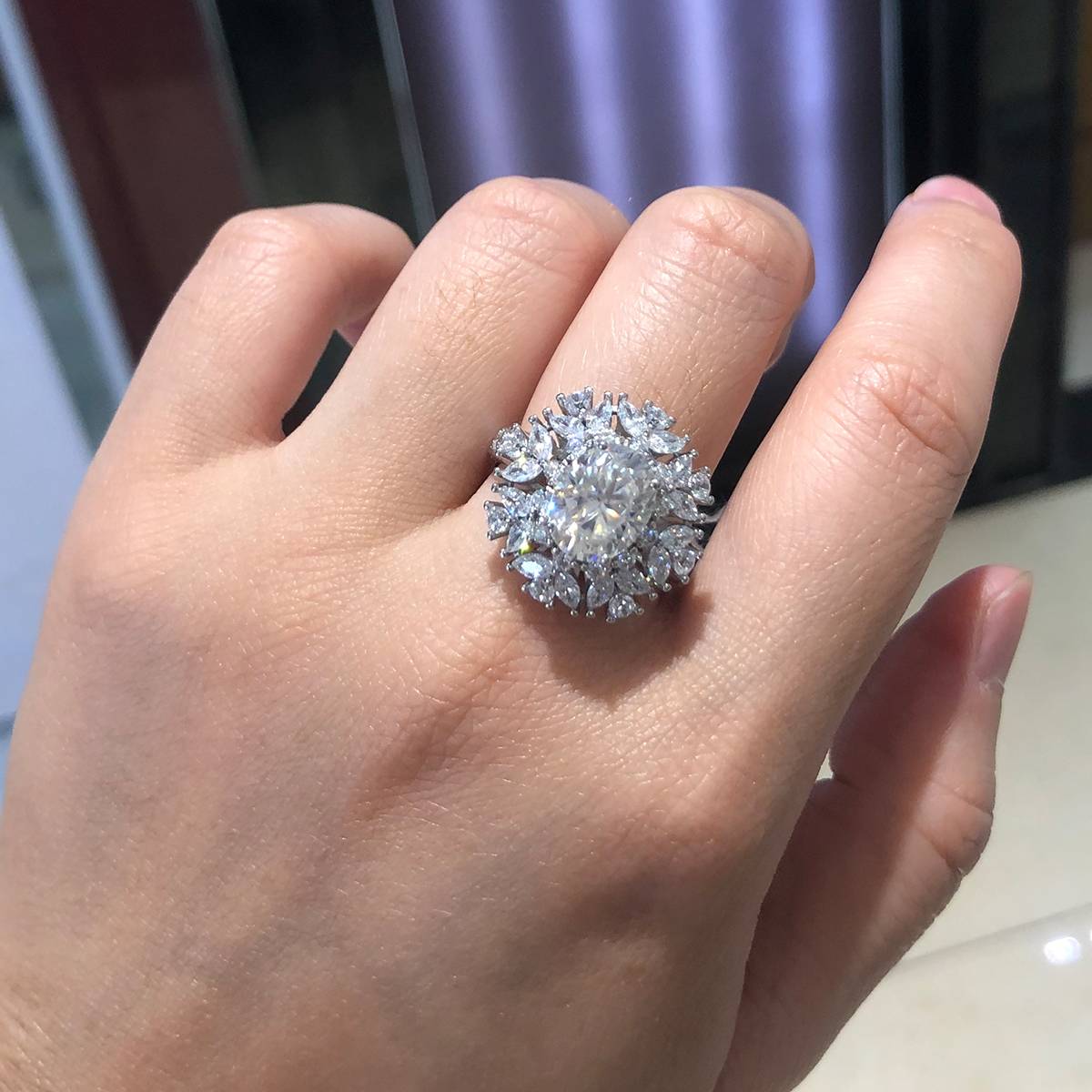 Deluxe Egg shaped Women's Ring S925 Silver Plated Platinum Customized Selection Main Stone Moissanite Diamond 3.0ct/Secondary Stone High Carbon Diamond